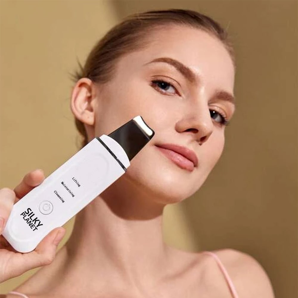 DermaGlow Ultrasonic Cleanser